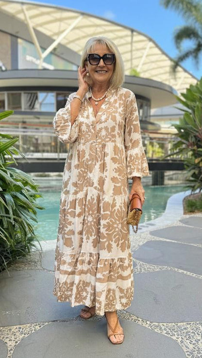 Attractive V-Neck 3/4 Sleeve Maxi Dress