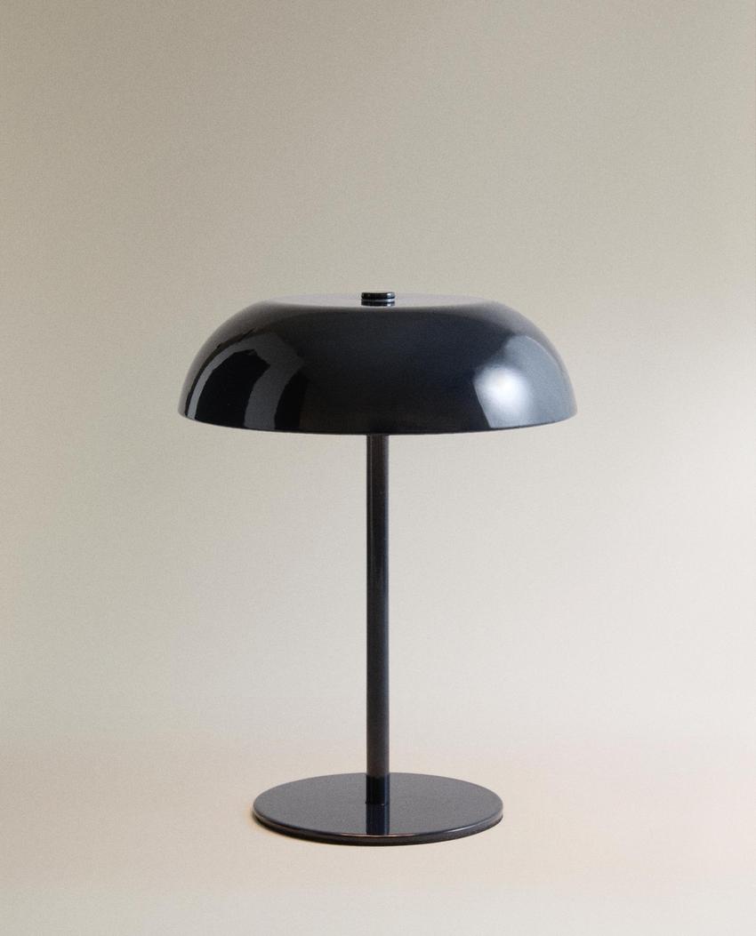 MONOCHROME CORDLESS TABLE LAMP