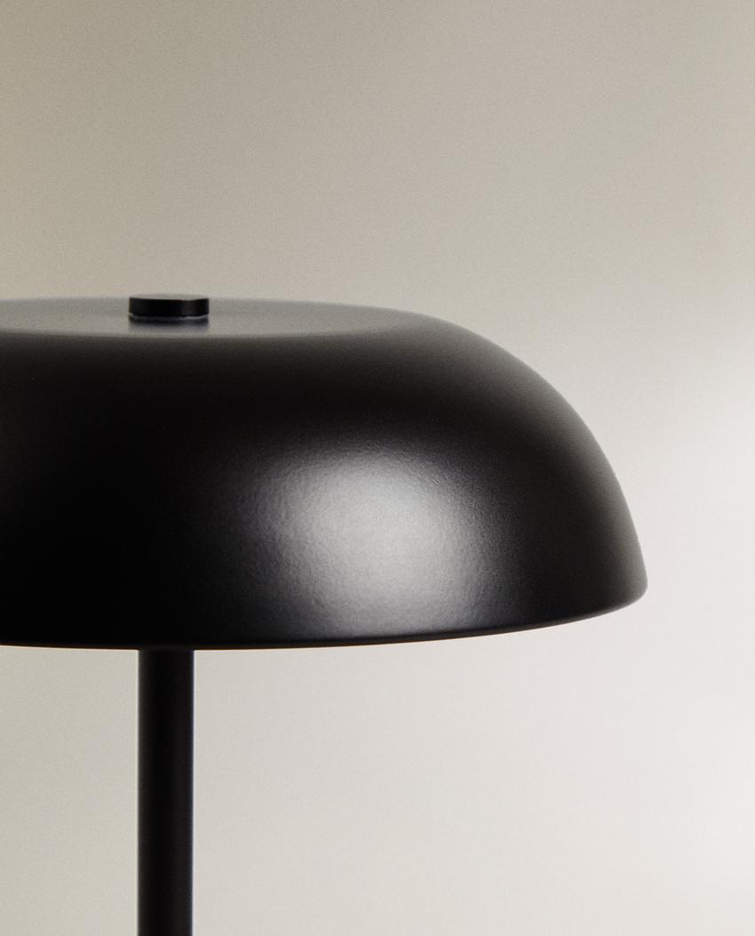 MONOCHROME CORDLESS TABLE LAMP