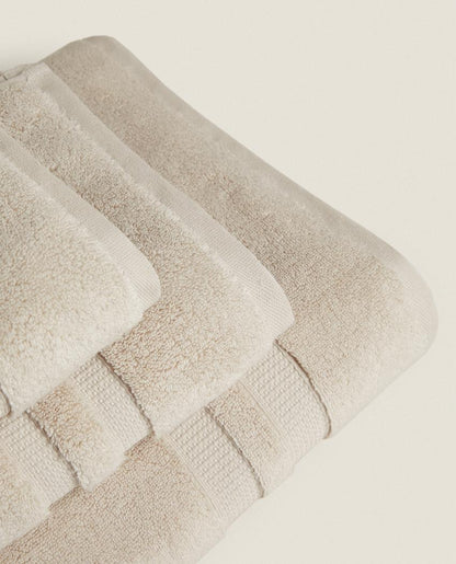 EXTRA SOFT DOUBLE BORDER BATH TOWEL